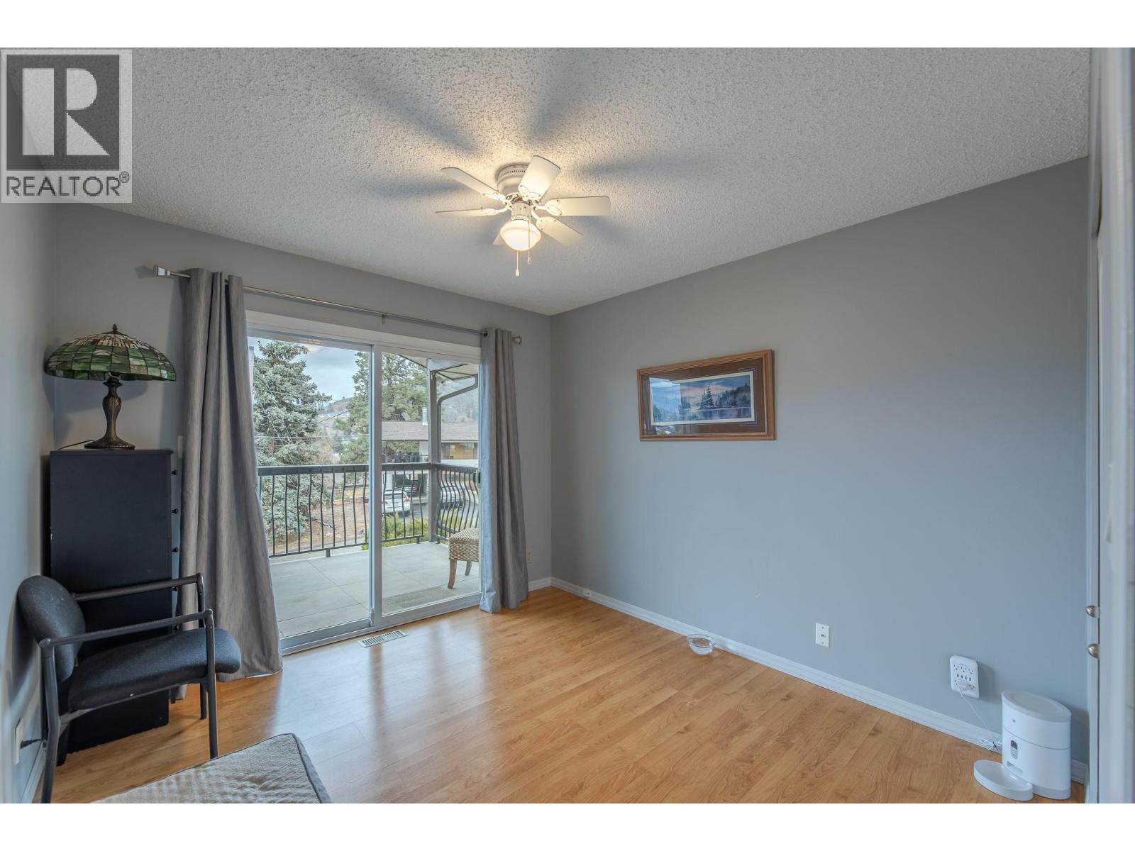 12612 REYNOLDS Avenue, Summerland