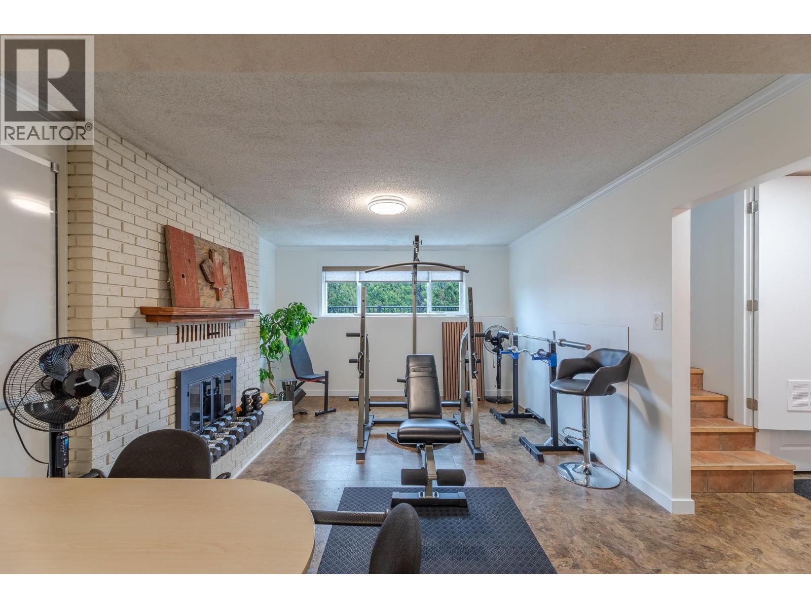 12612 REYNOLDS Avenue, Summerland