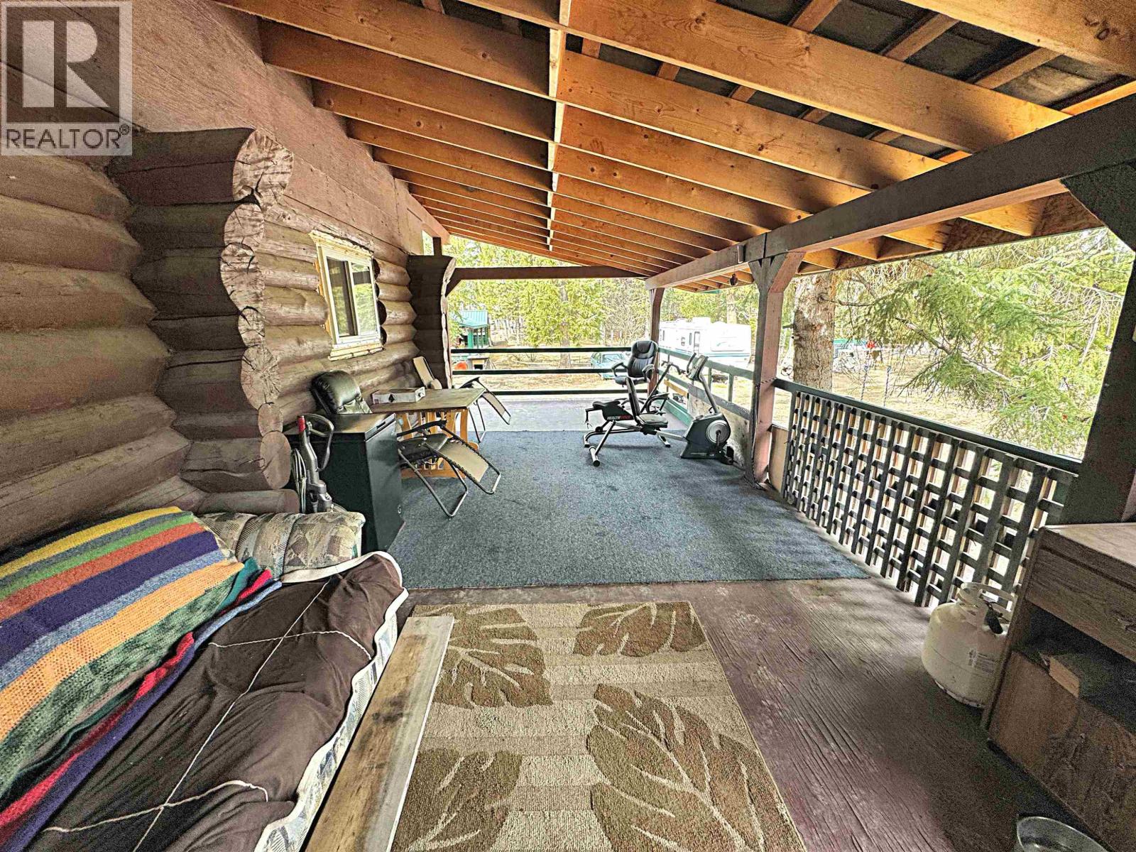 6265 HORSE LAKE ROAD - 34