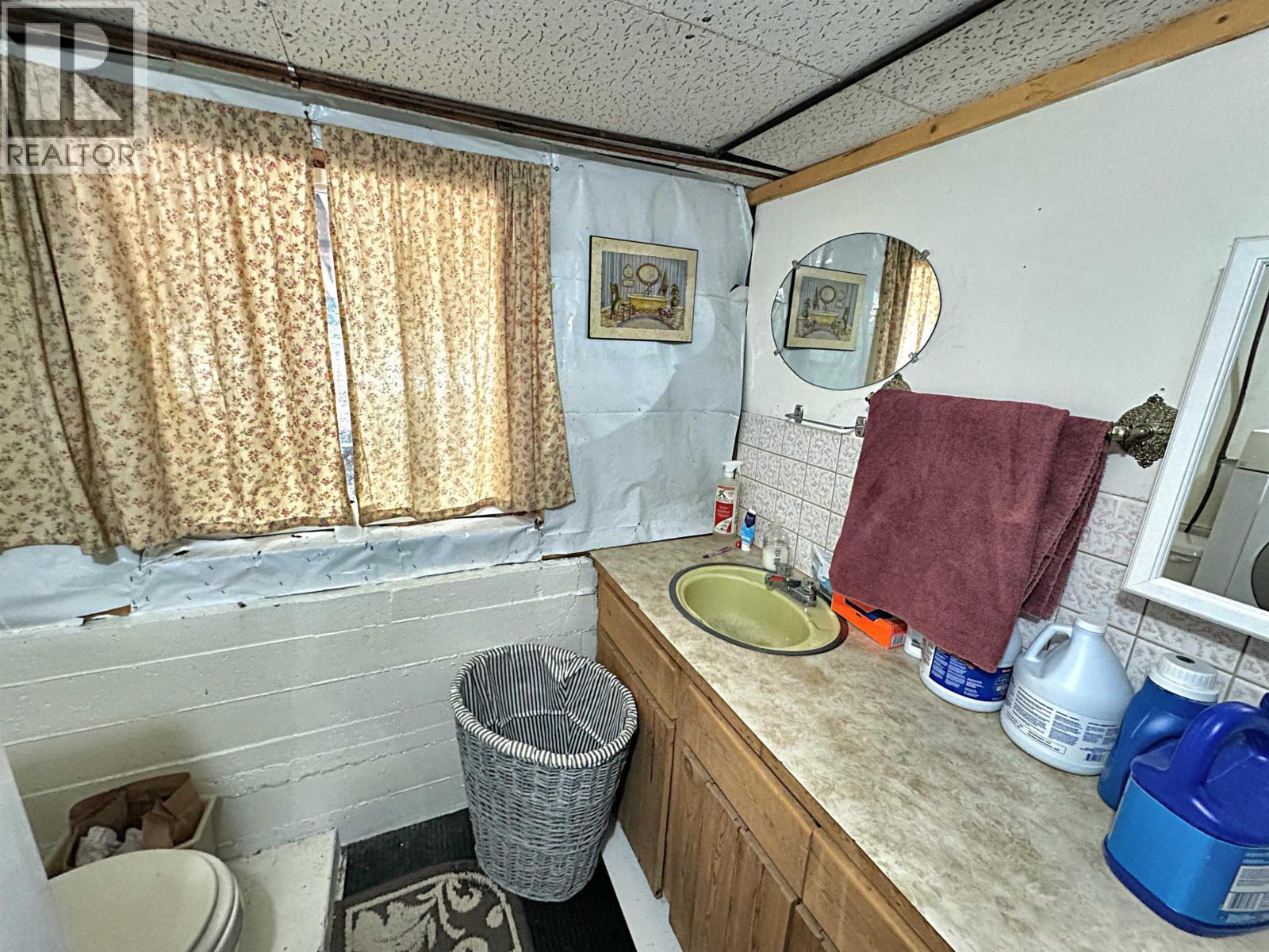 6265 HORSE LAKE ROAD - 14