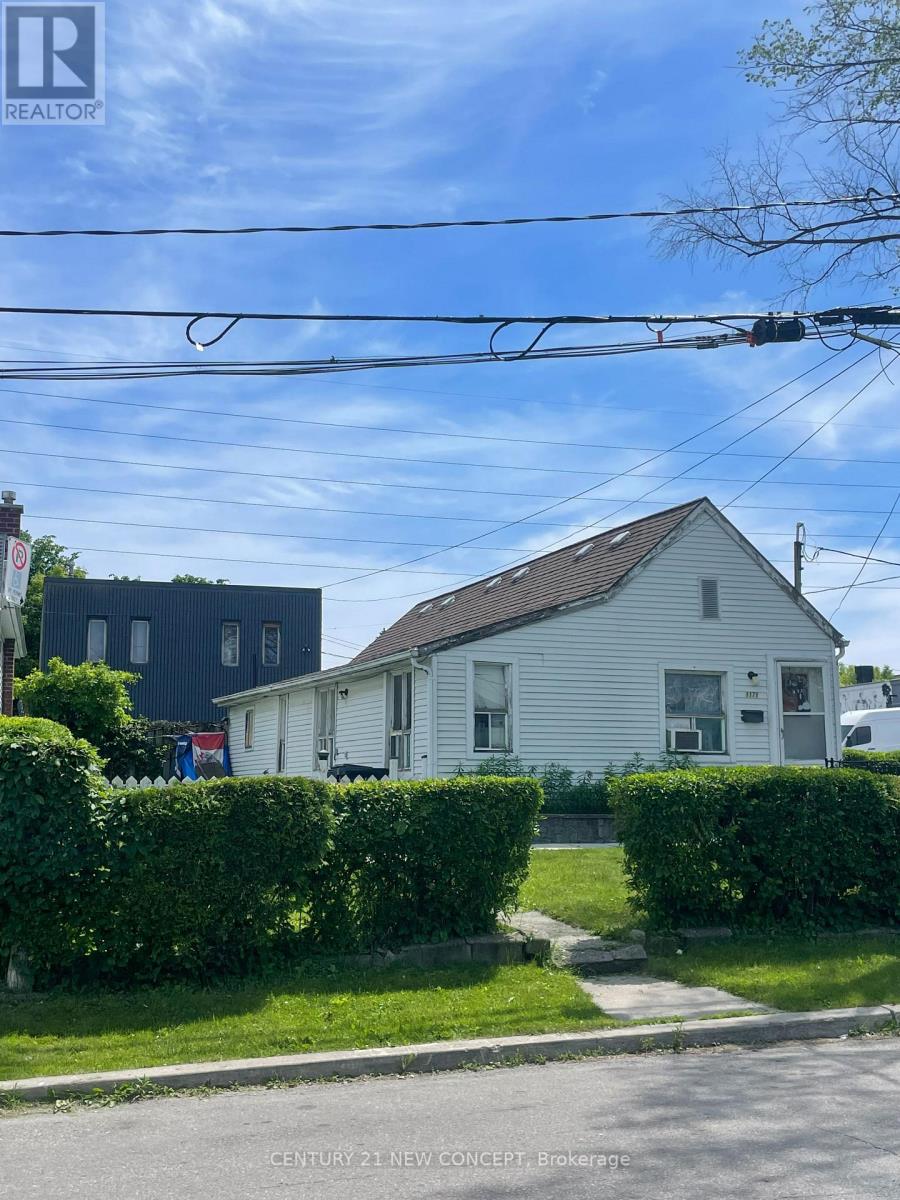 1171 ROSELAWN AVENUE - 3