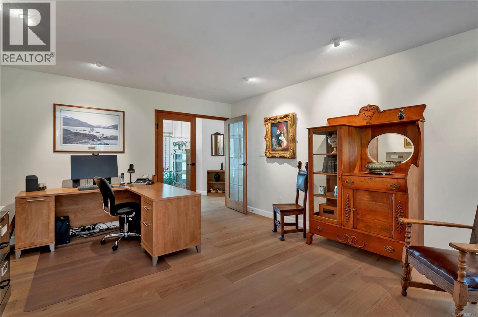 670 HOMEWOOD RD - 33