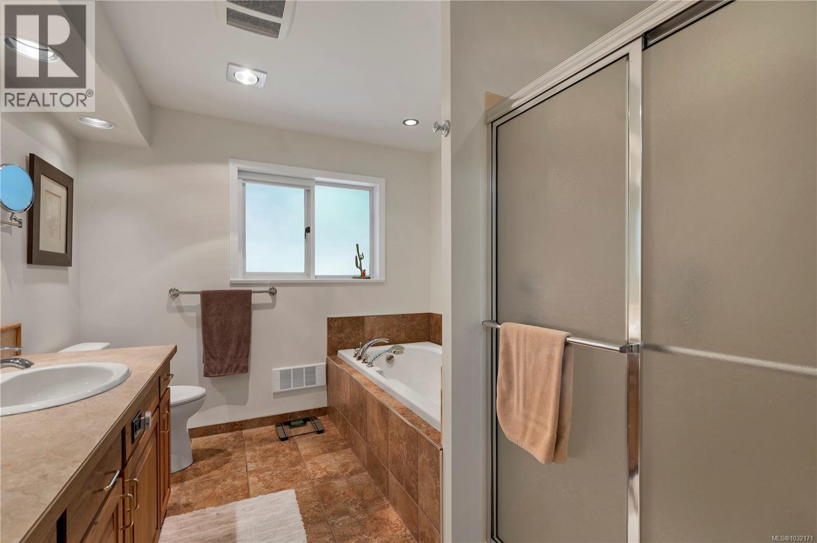 670 HOMEWOOD RD - 28