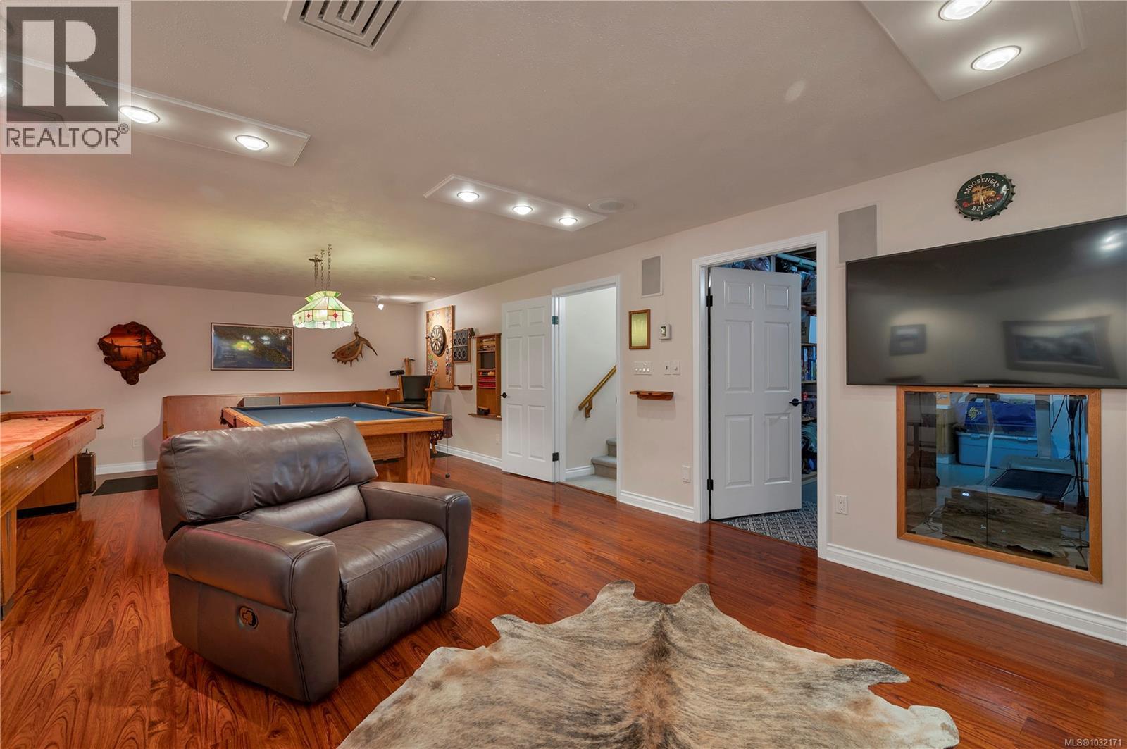 670 HOMEWOOD RD - 43