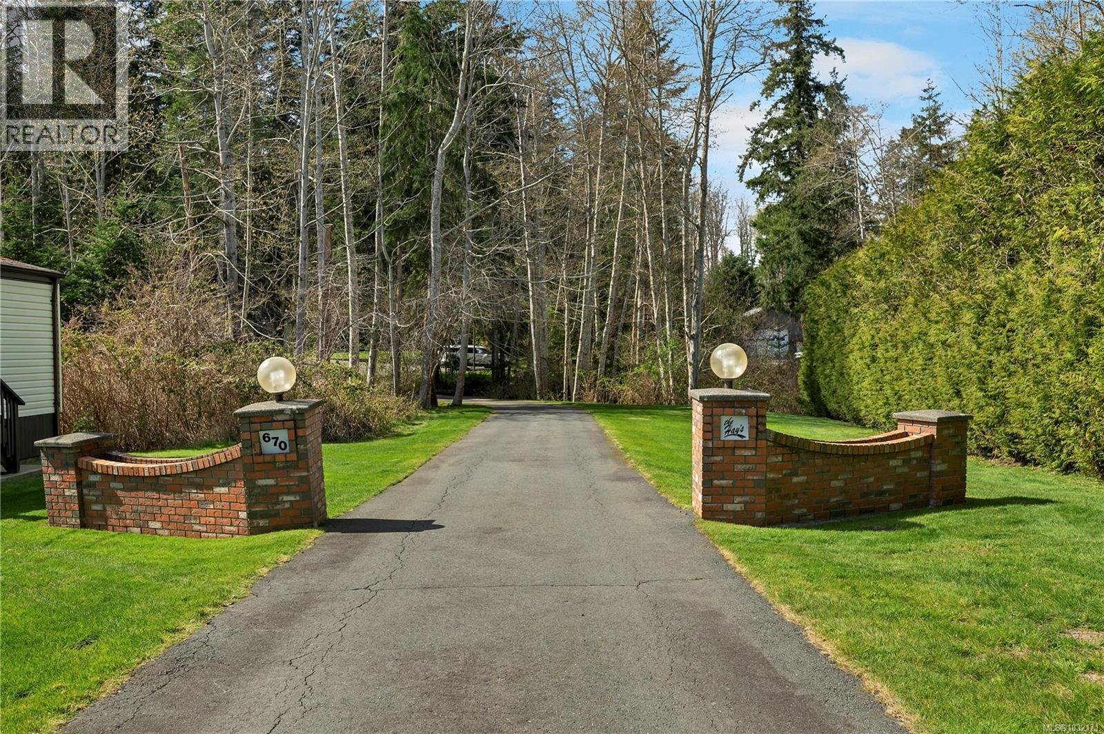 670 HOMEWOOD RD - 80