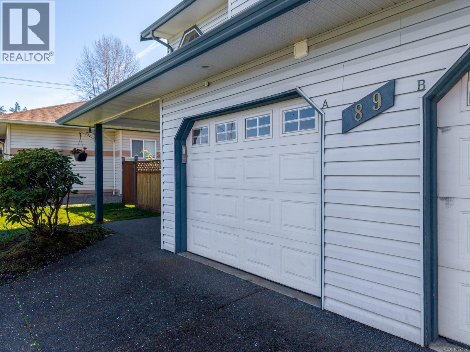 #A 89 TIMBERLANE RD - 33