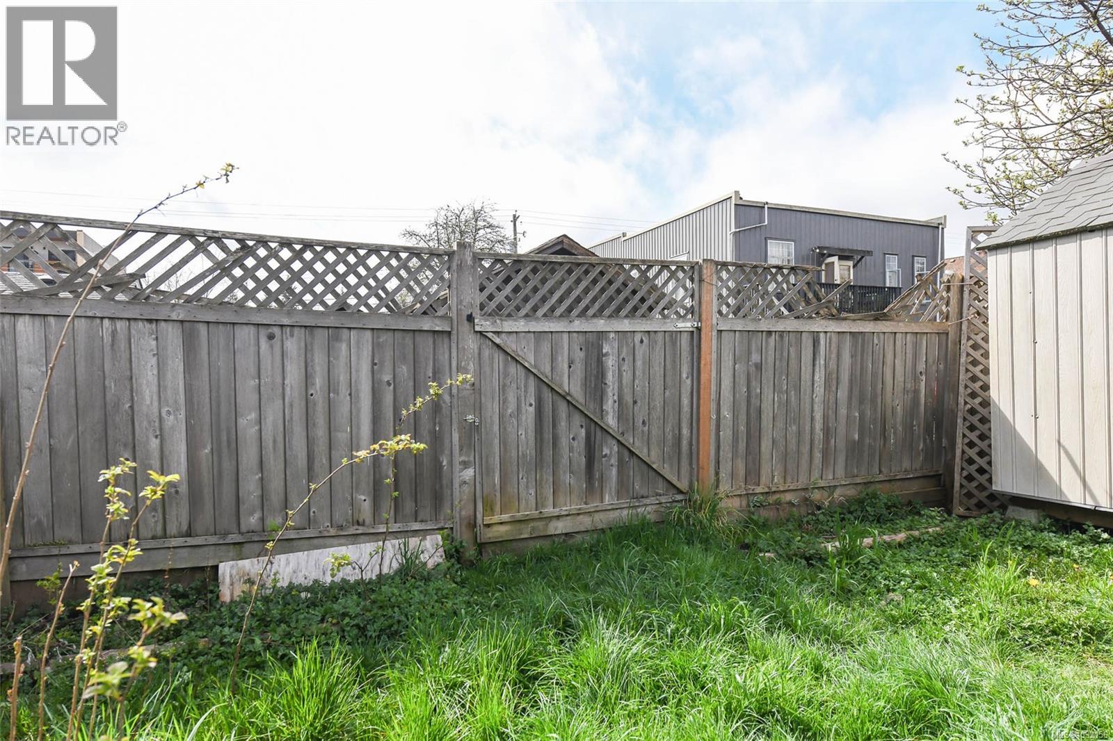 2723 PENRITH AVE - 21