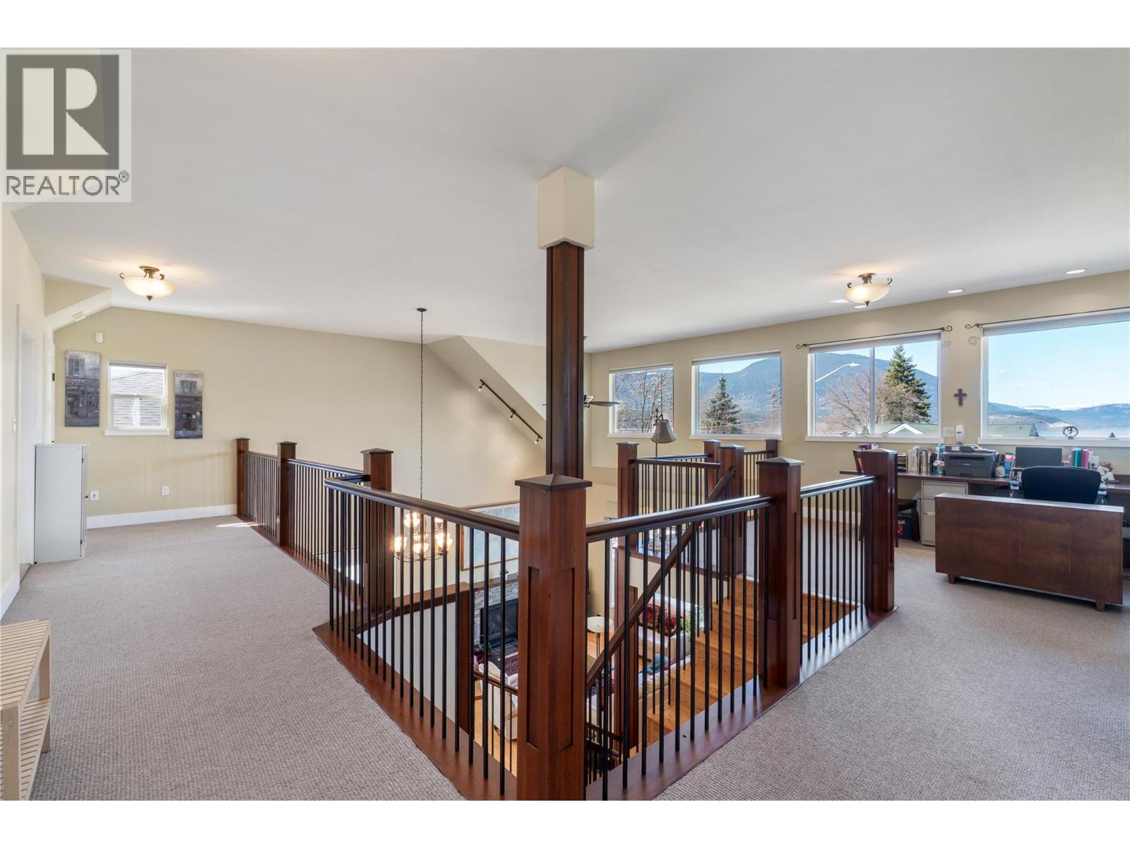 1050 9 Avenue NE - 33