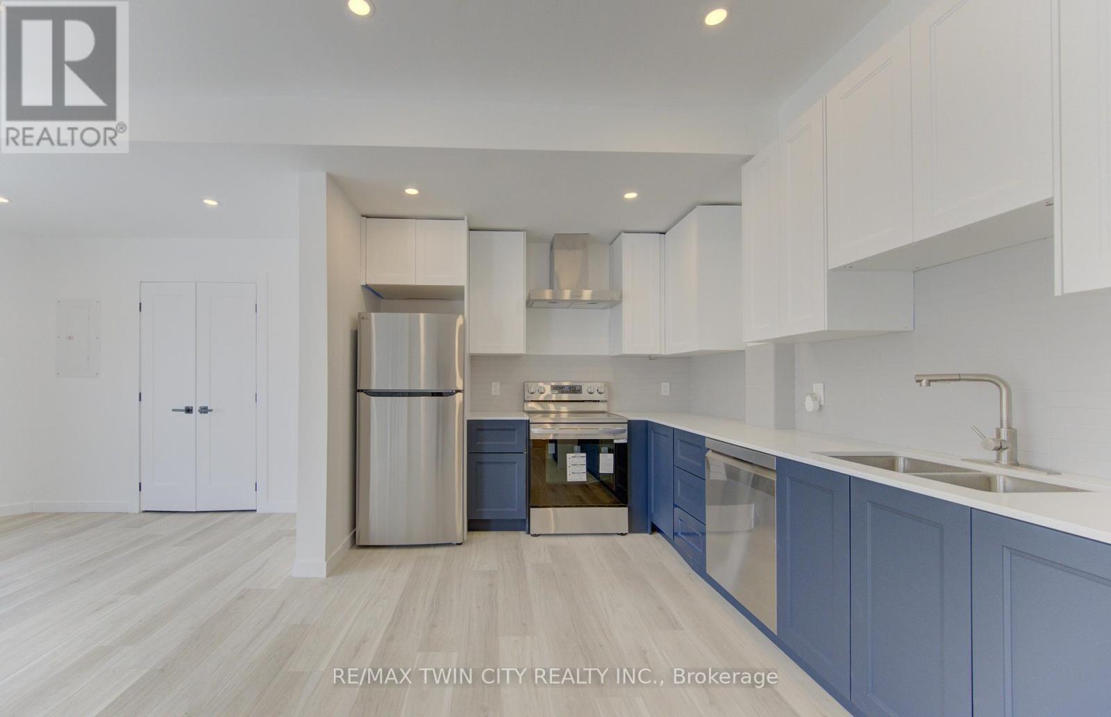 67 LOUISA STREET W - 33