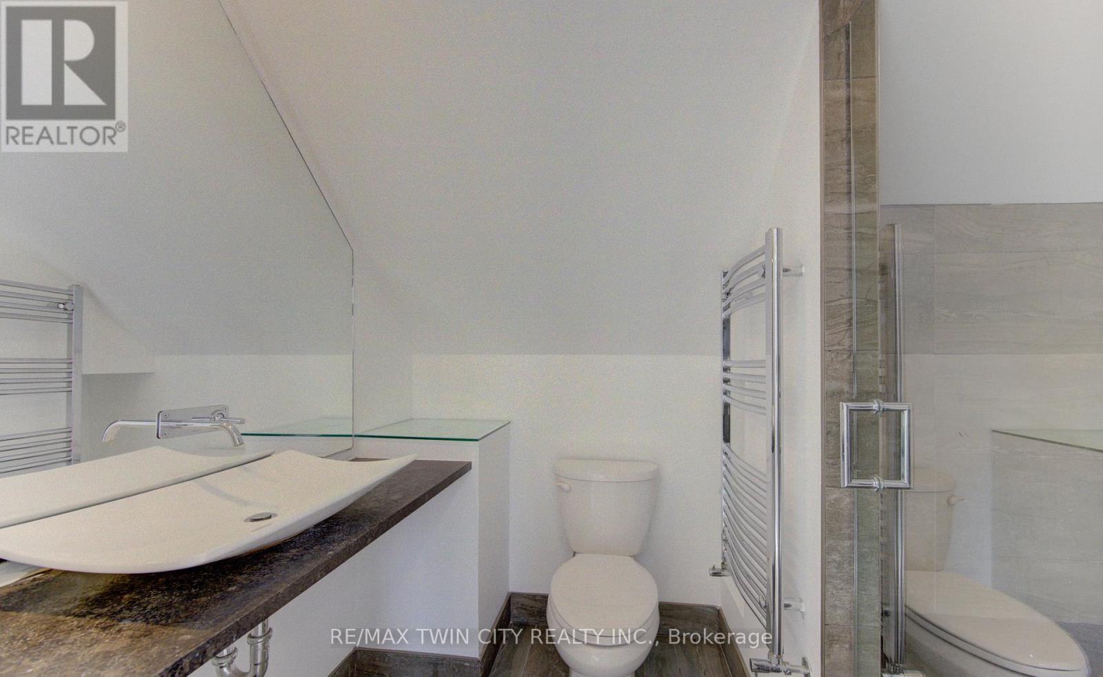 67 LOUISA STREET W - 37