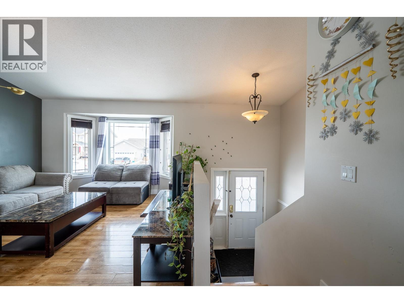 8727 113A AVENUE - 12