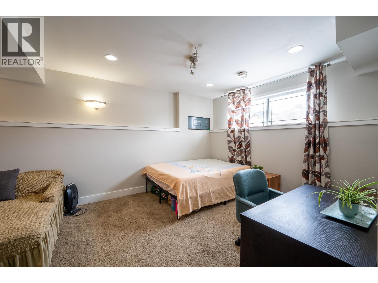 8727 113A AVENUE - 17