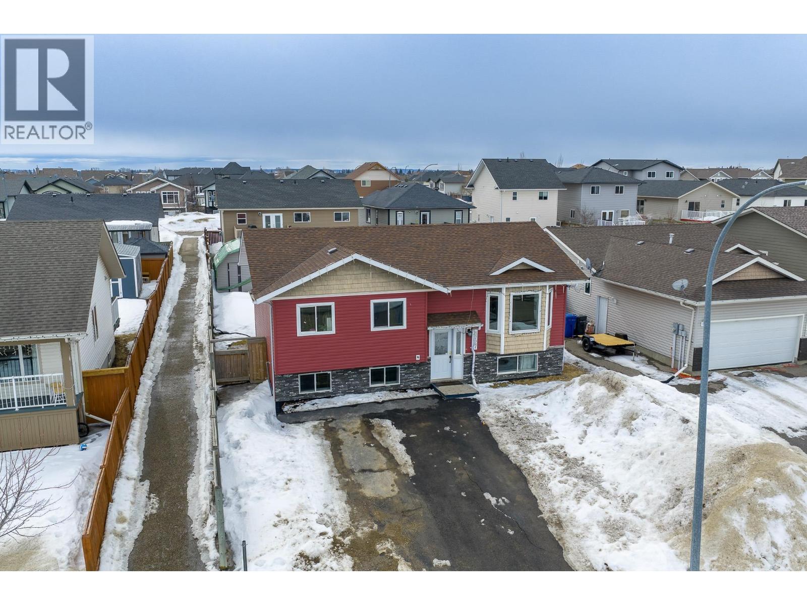 8727 113A AVENUE - 2