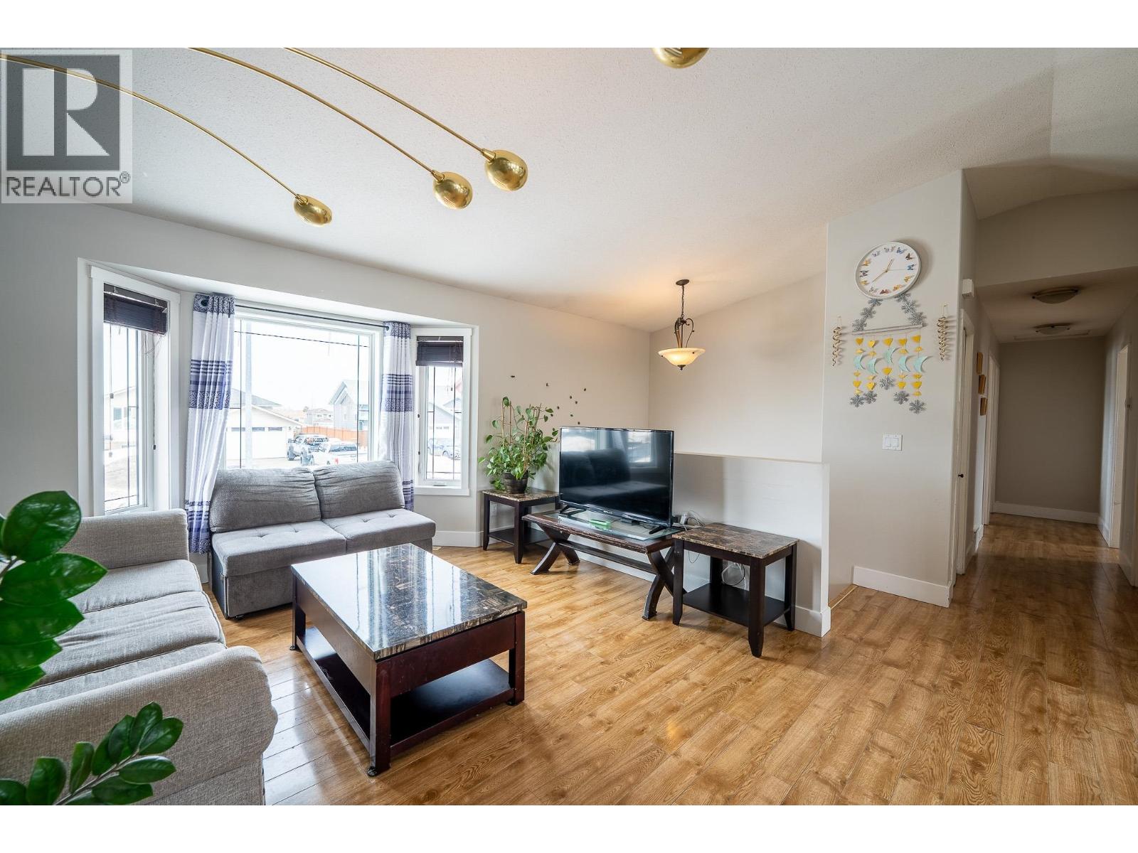 8727 113A AVENUE - 4