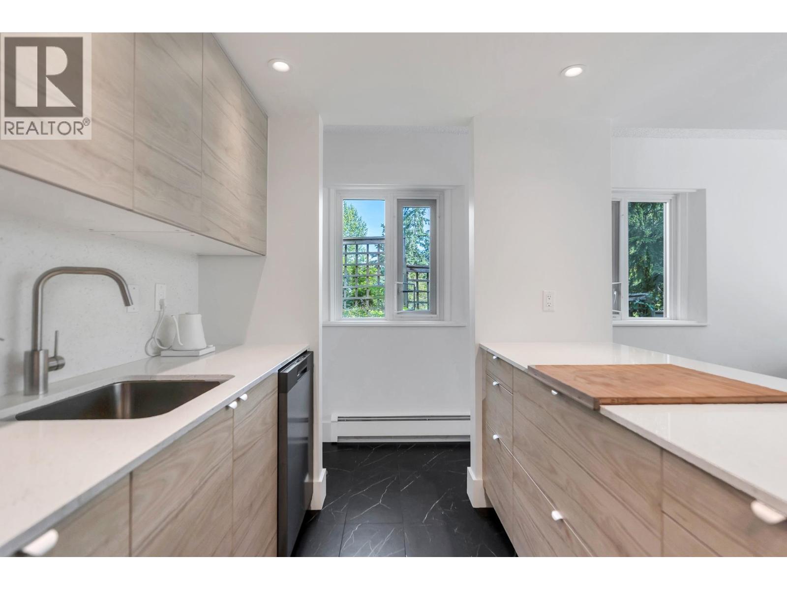 #111-1350 VIEW Crescent, Delta