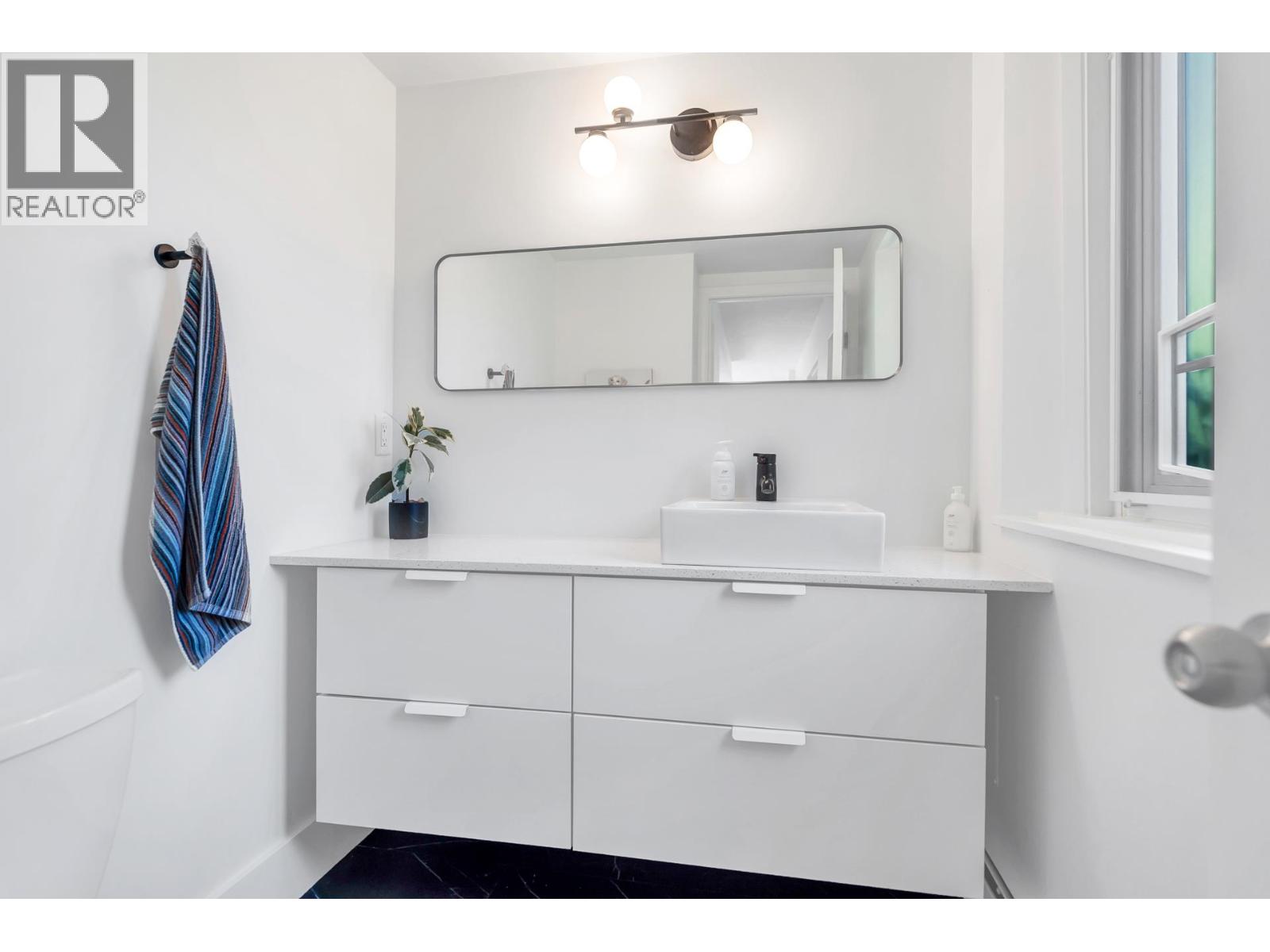 #111-1350 VIEW Crescent, Delta