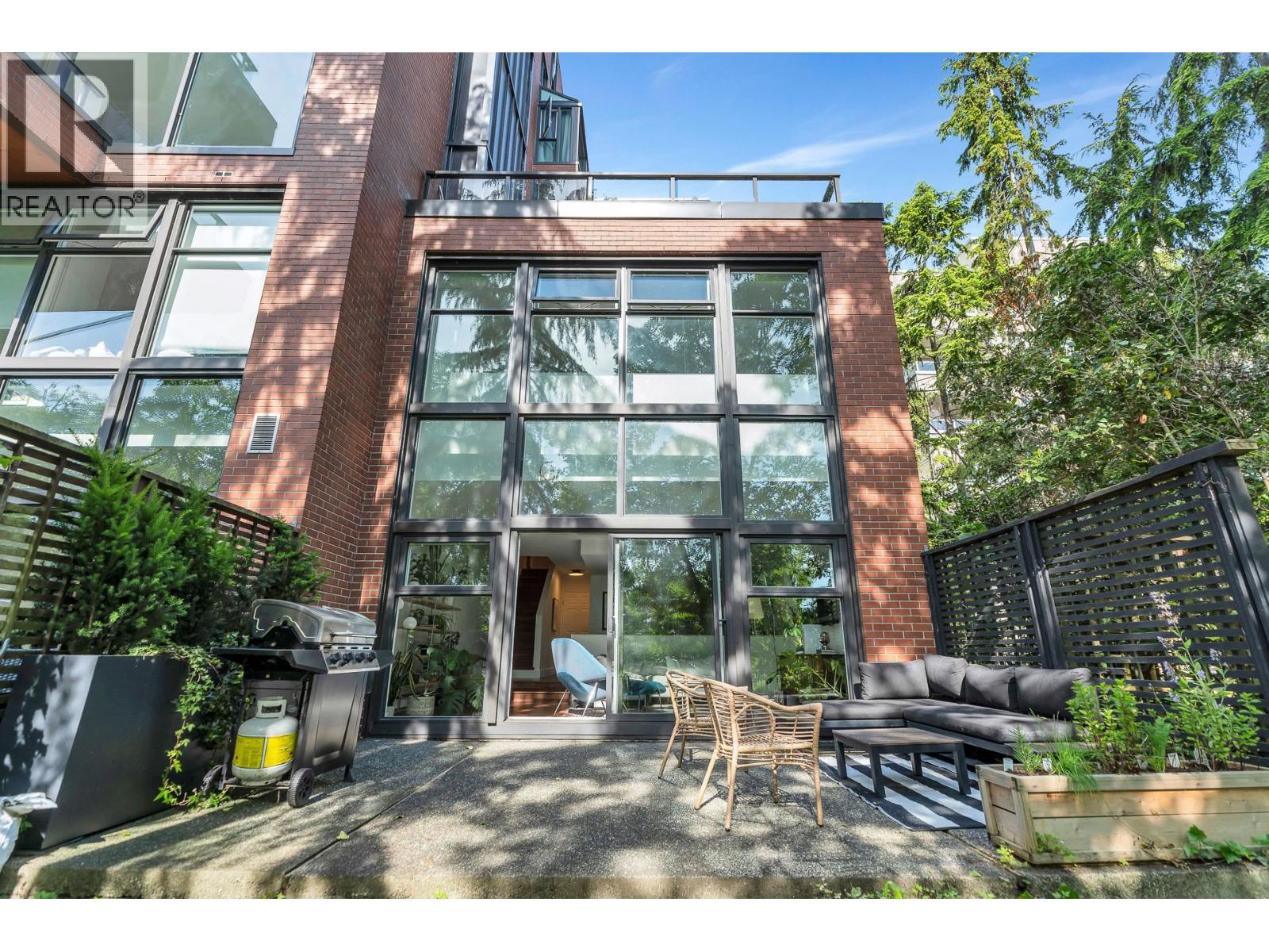 #111-1350 VIEW Crescent, Delta