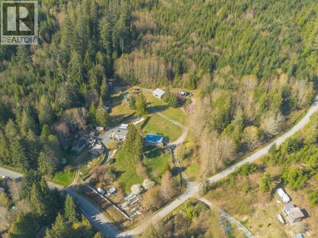 1819 ROBERTS ROAD - 44