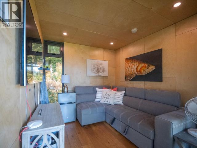 1819 ROBERTS ROAD - 78