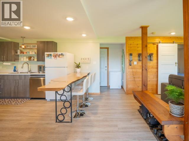 1819 ROBERTS ROAD - 24