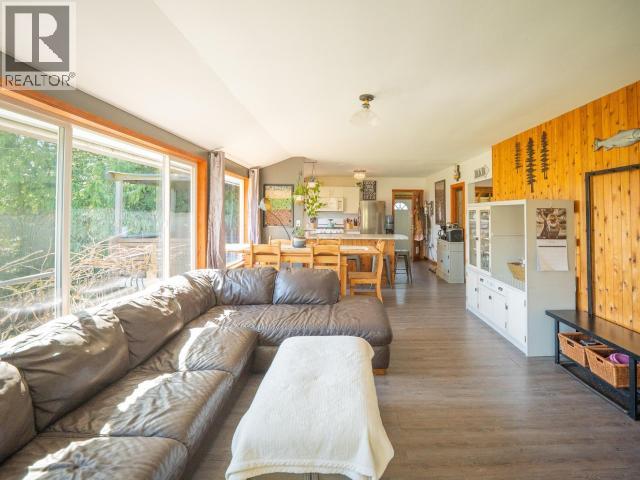 1819 ROBERTS ROAD - 7