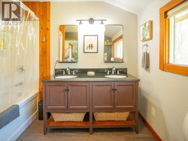 1819 ROBERTS ROAD - 13