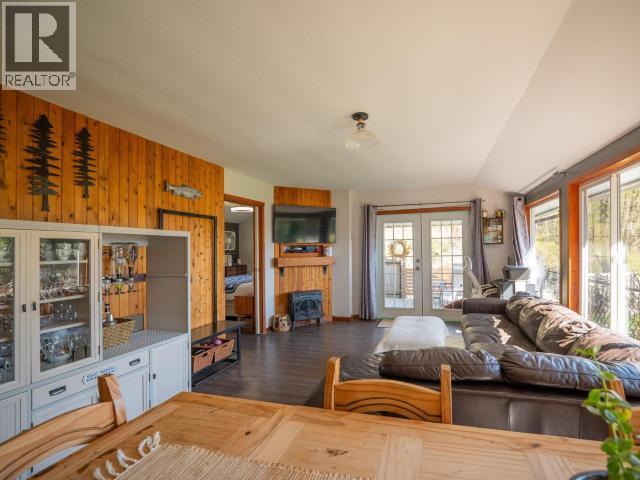 1819 ROBERTS ROAD - 9