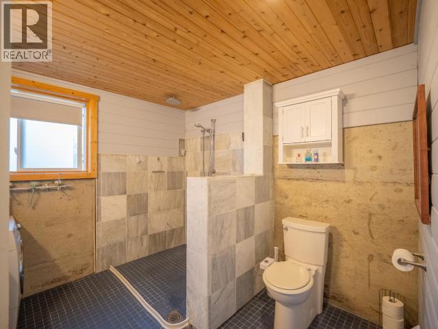 1819 ROBERTS ROAD - 33