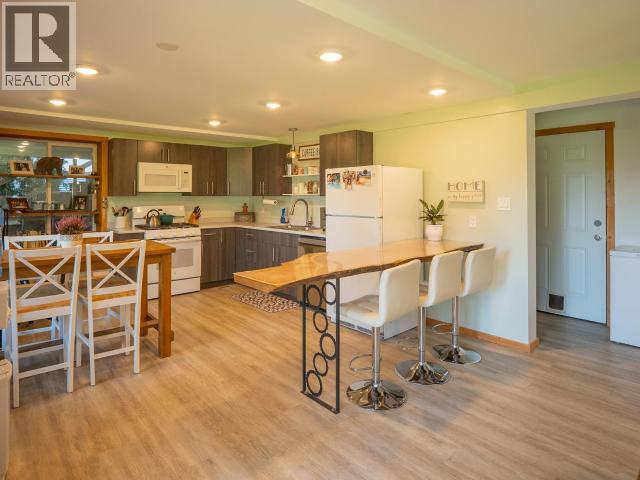 1819 ROBERTS ROAD - 26