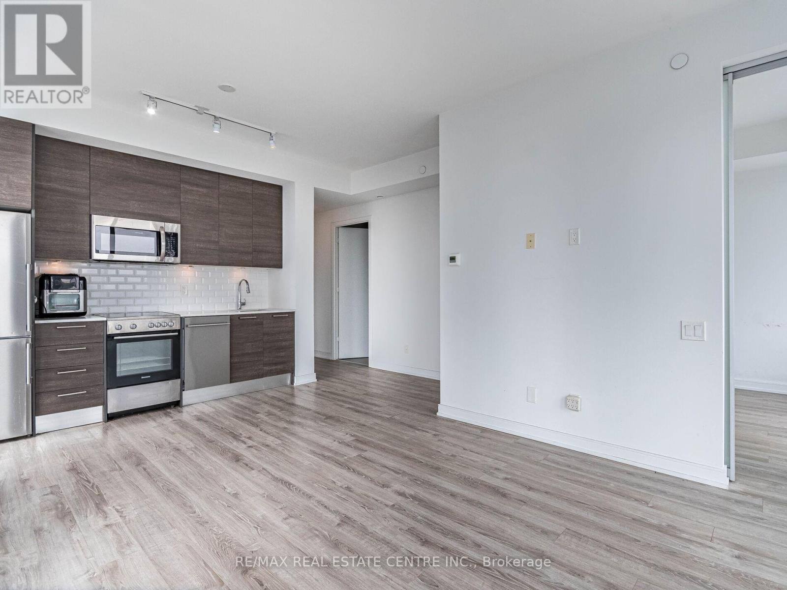 #3302 28 WELLESLEY STREET - 10