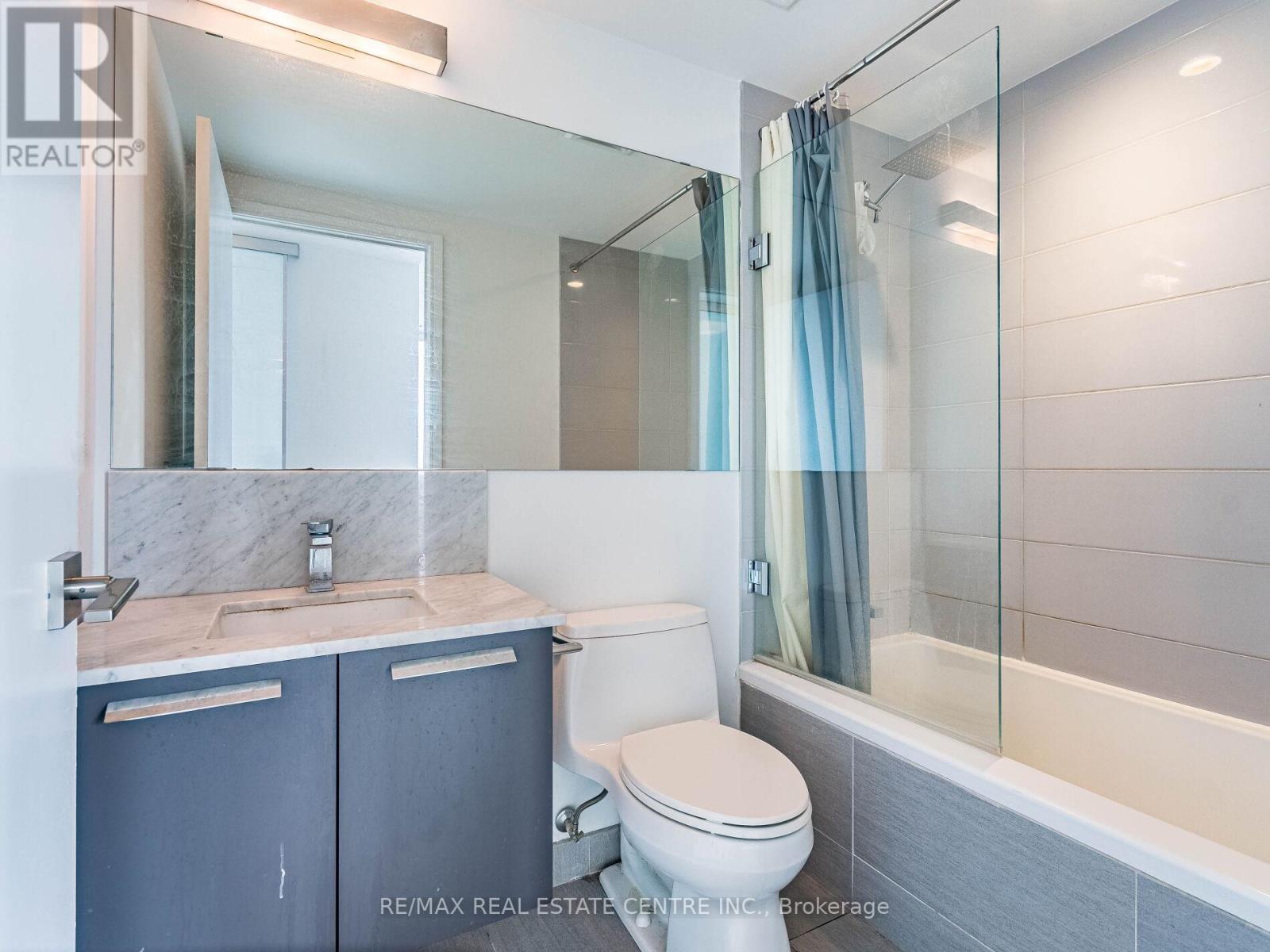 #3302 28 WELLESLEY STREET - 23