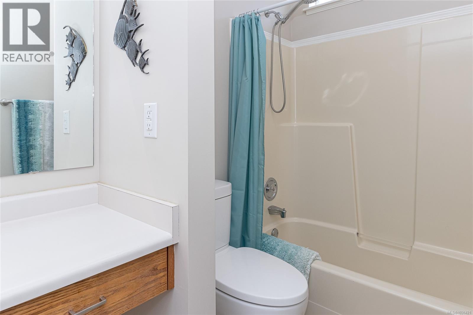 3699 ARBUTUS DR N - 18