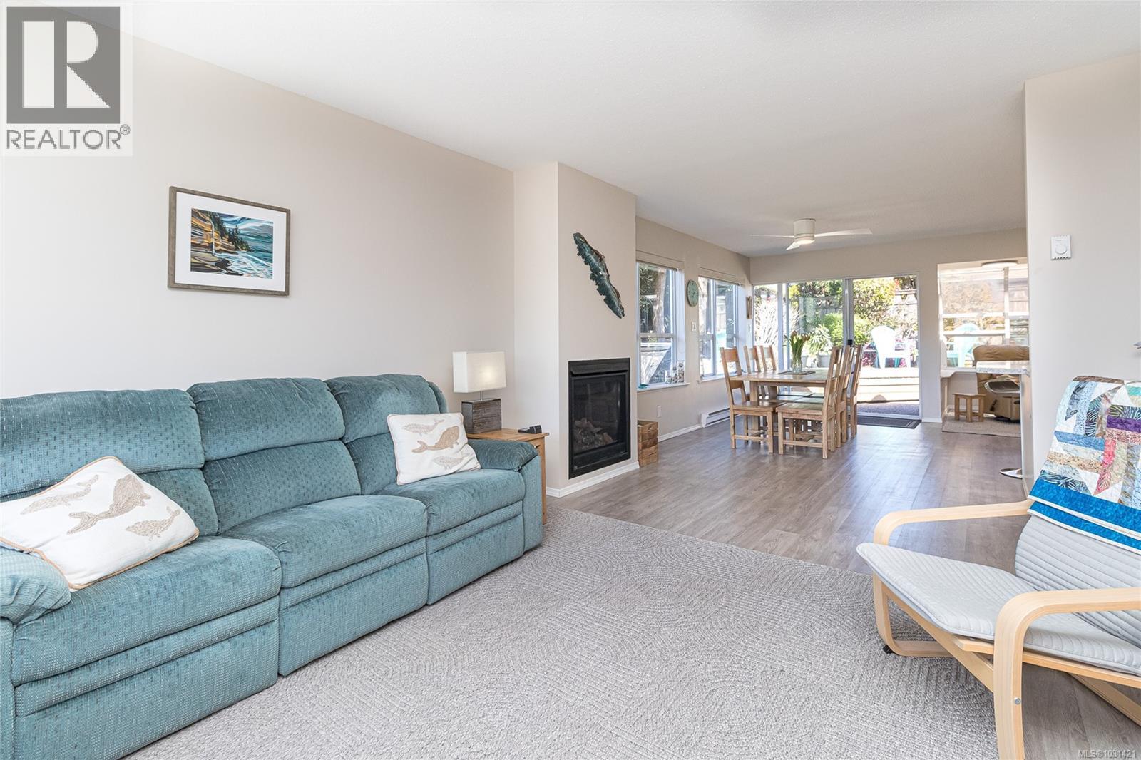 3699 ARBUTUS DR N - 5