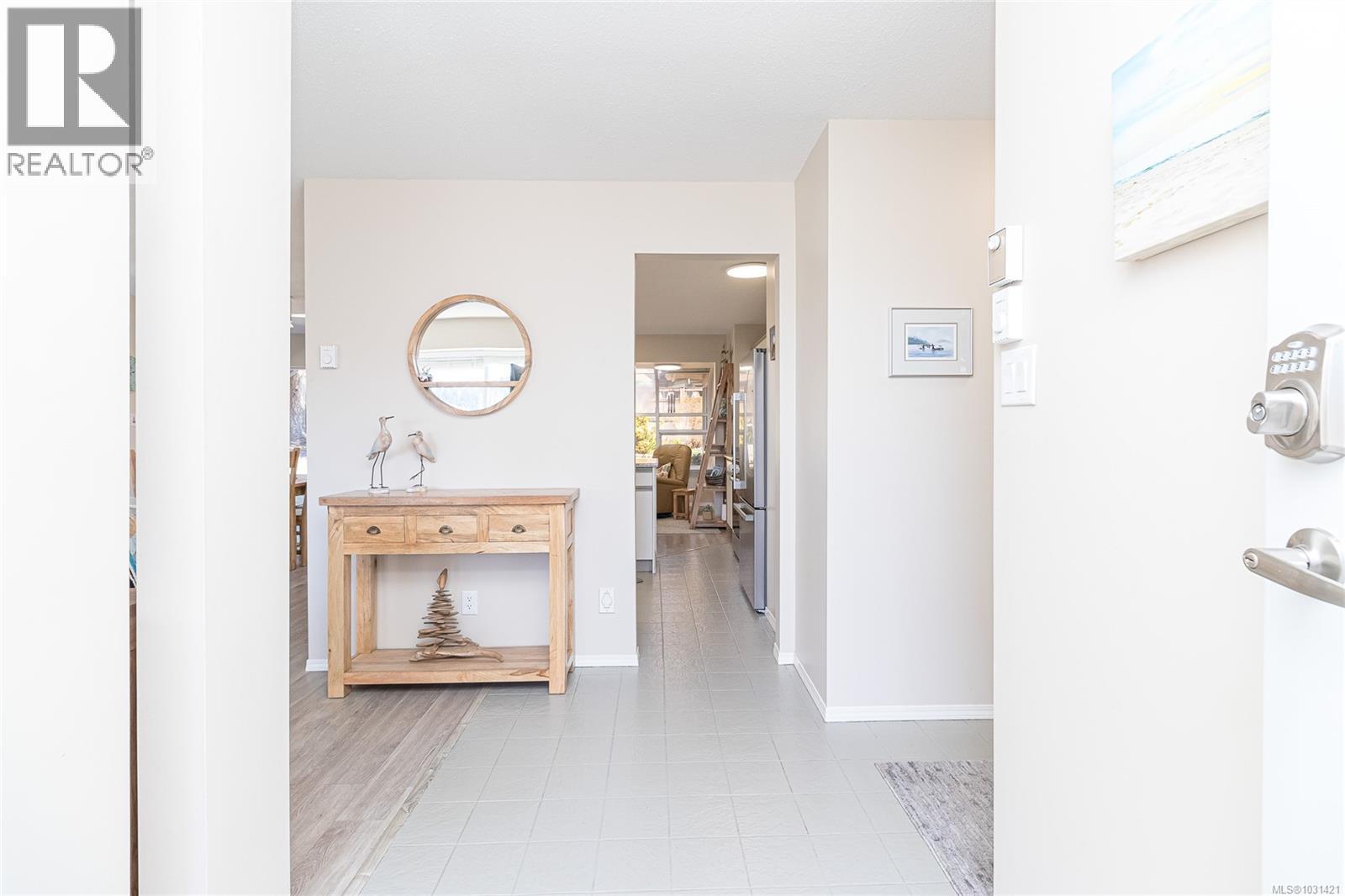 3699 ARBUTUS DR N - Image 2