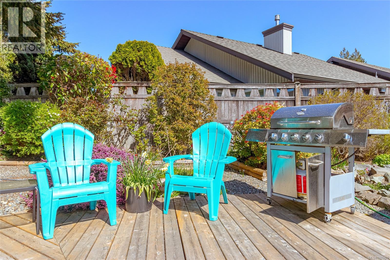 3699 ARBUTUS DR N - 20