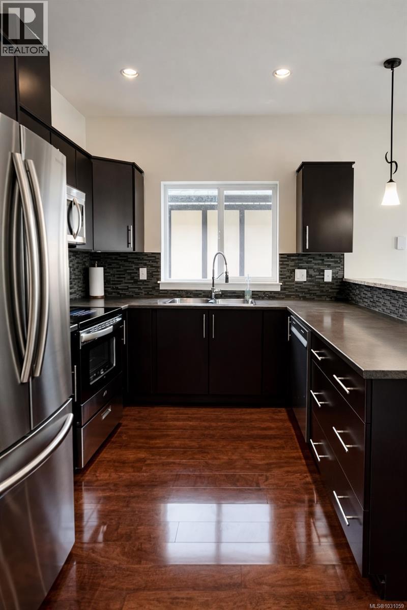  1221 Parkdale Creek Gardens, Langford