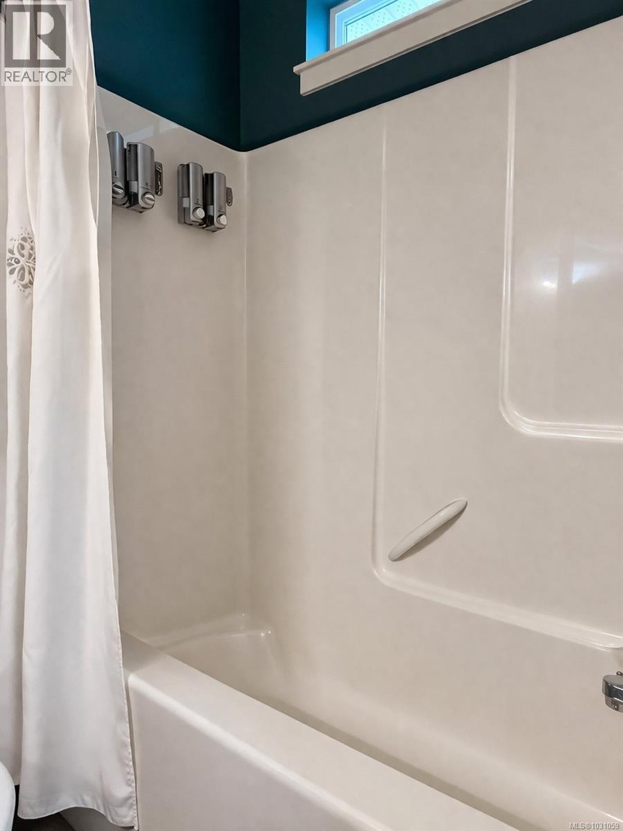  1221 Parkdale Creek Gardens, Langford