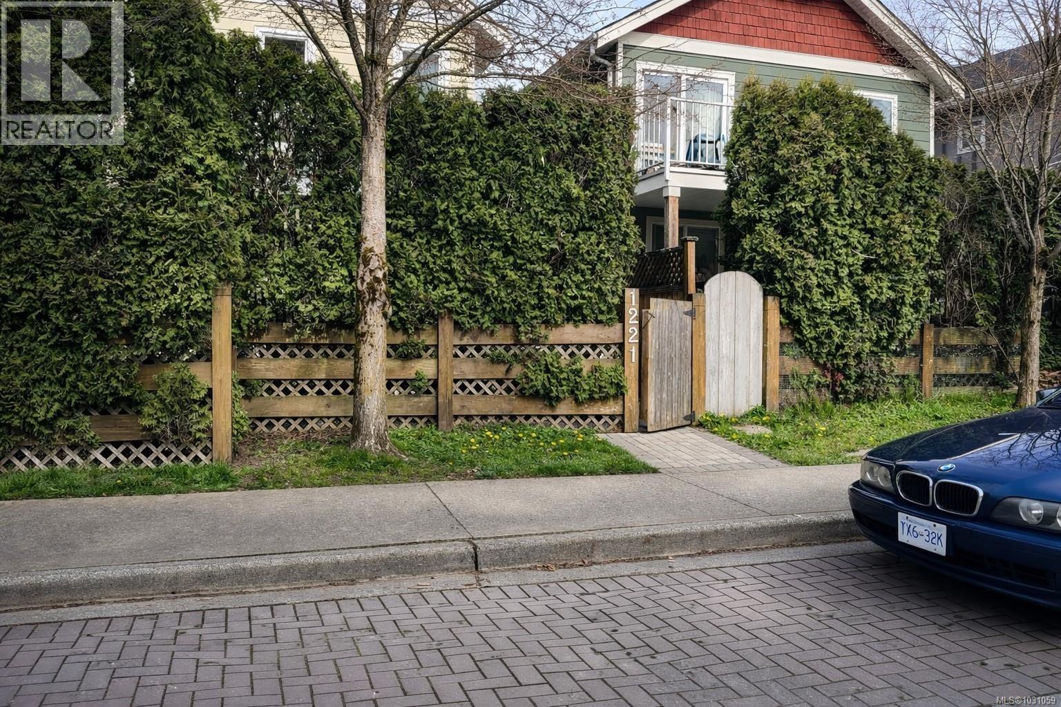  1221 Parkdale Creek Gardens, Langford