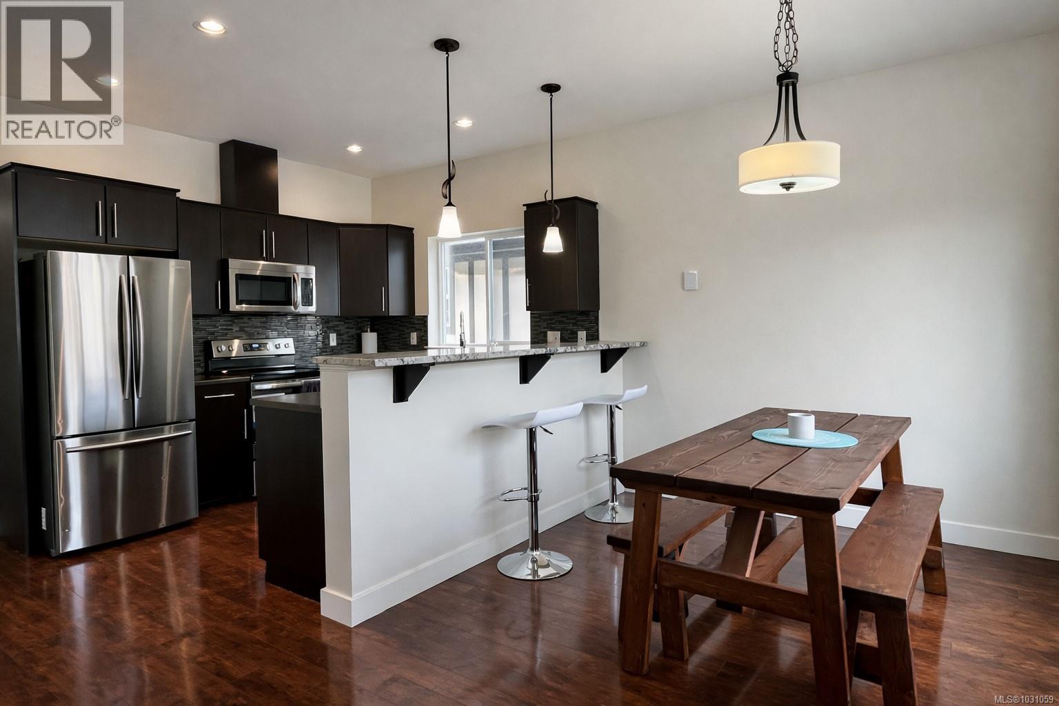  1221 Parkdale Creek Gardens, Langford