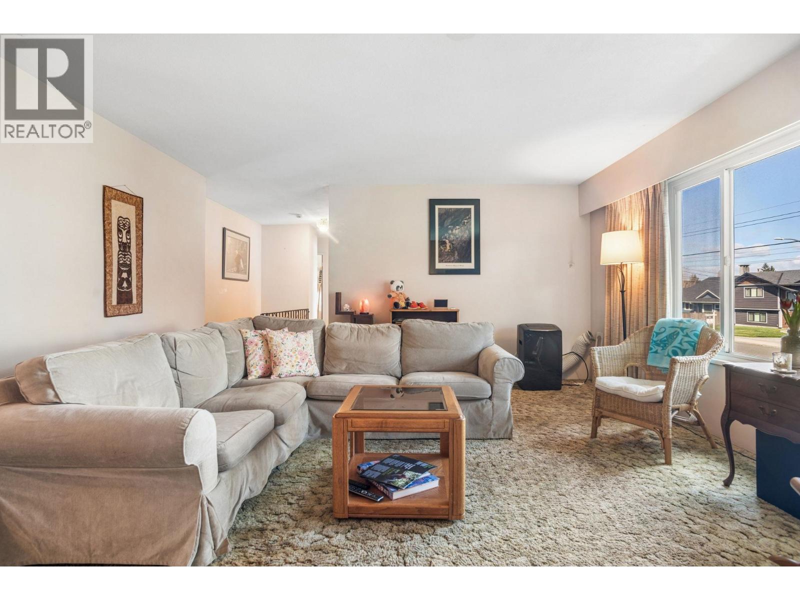 5392 MAPLE Crescent, Delta