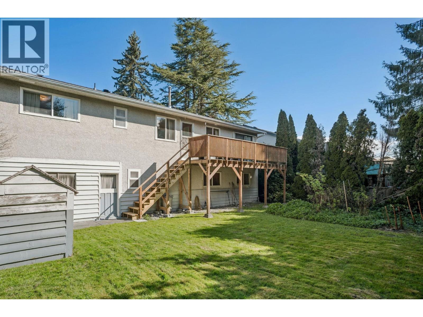 5392 MAPLE Crescent, Delta