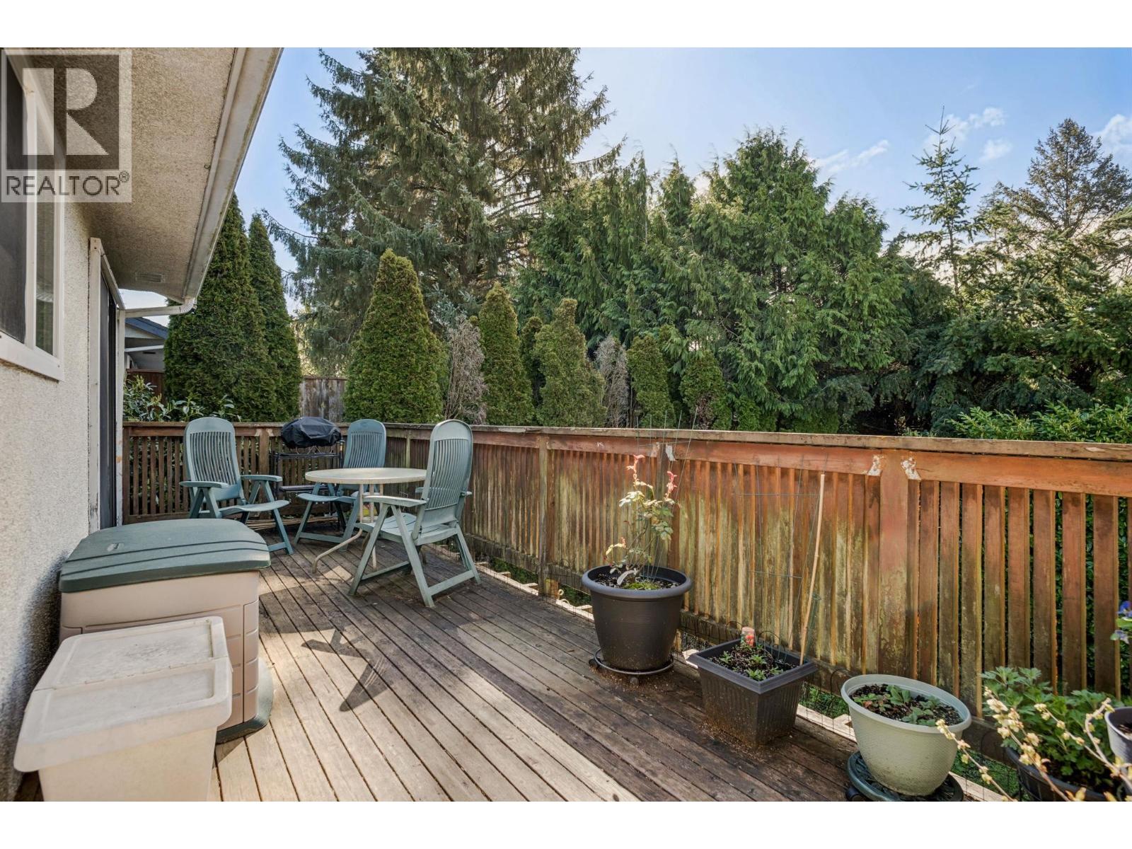 5392 MAPLE Crescent, Delta