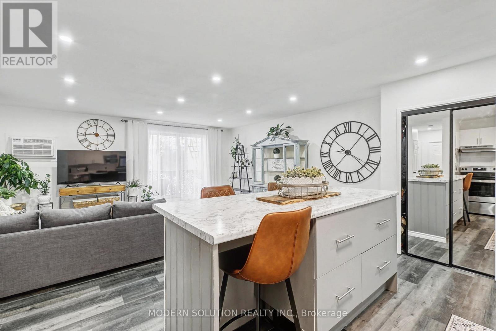 #308 563 MORNINGTON AVENUE - 11