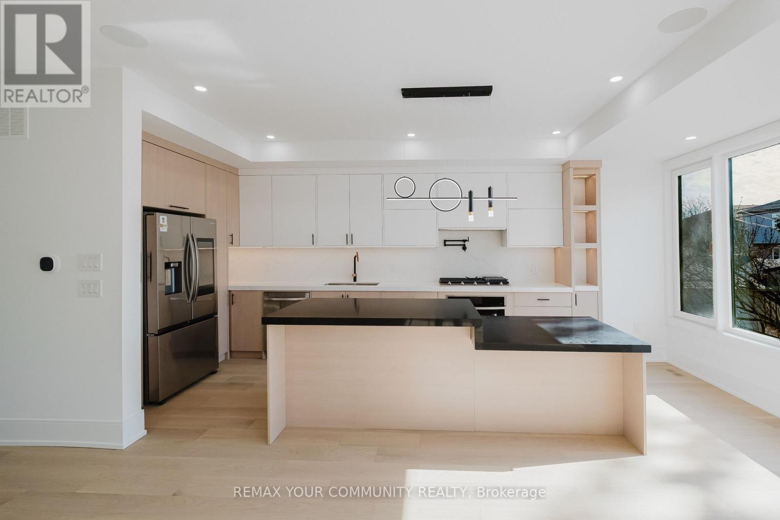 360 WOODMOUNT AVENUE - 15