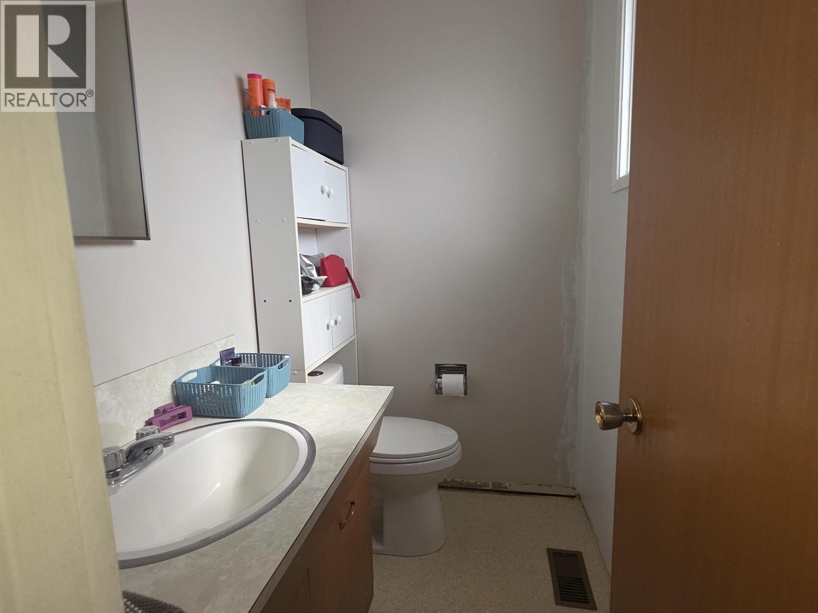 533 TALUK AVENUE - 10