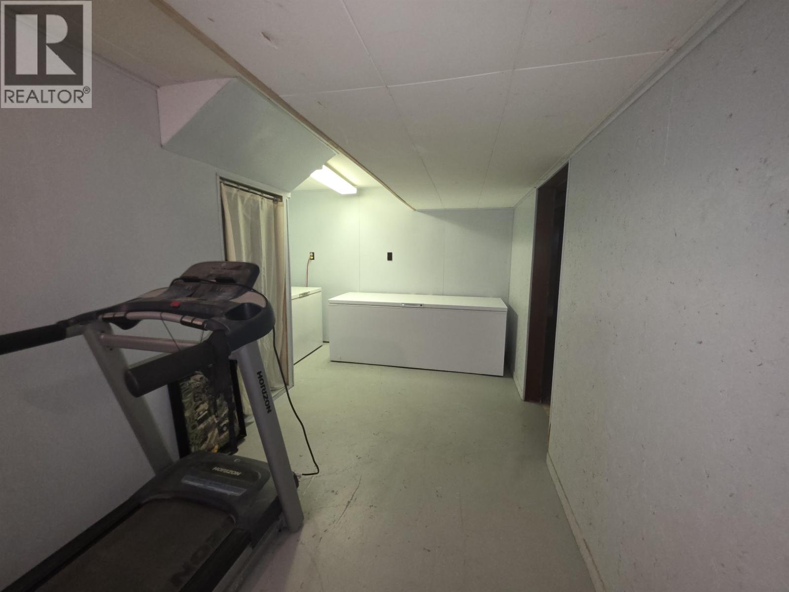 533 TALUK AVENUE - 12