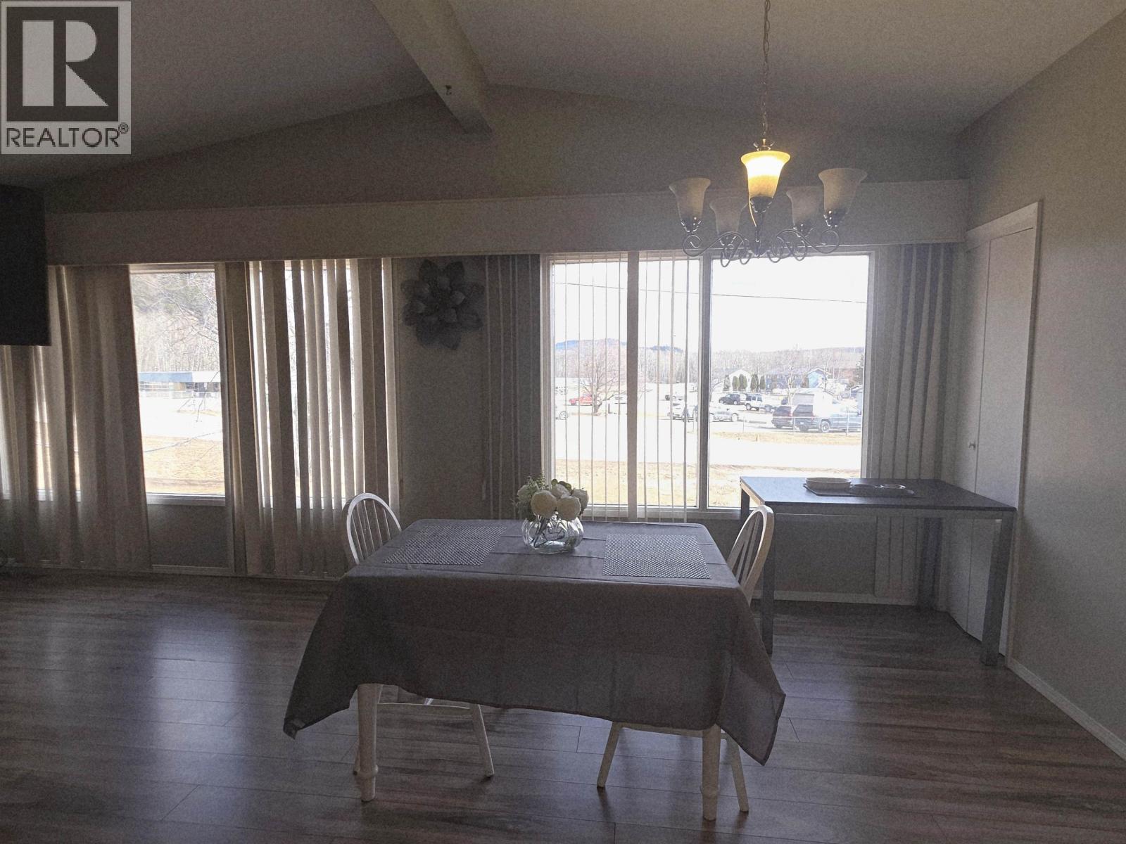 533 TALUK AVENUE - 4