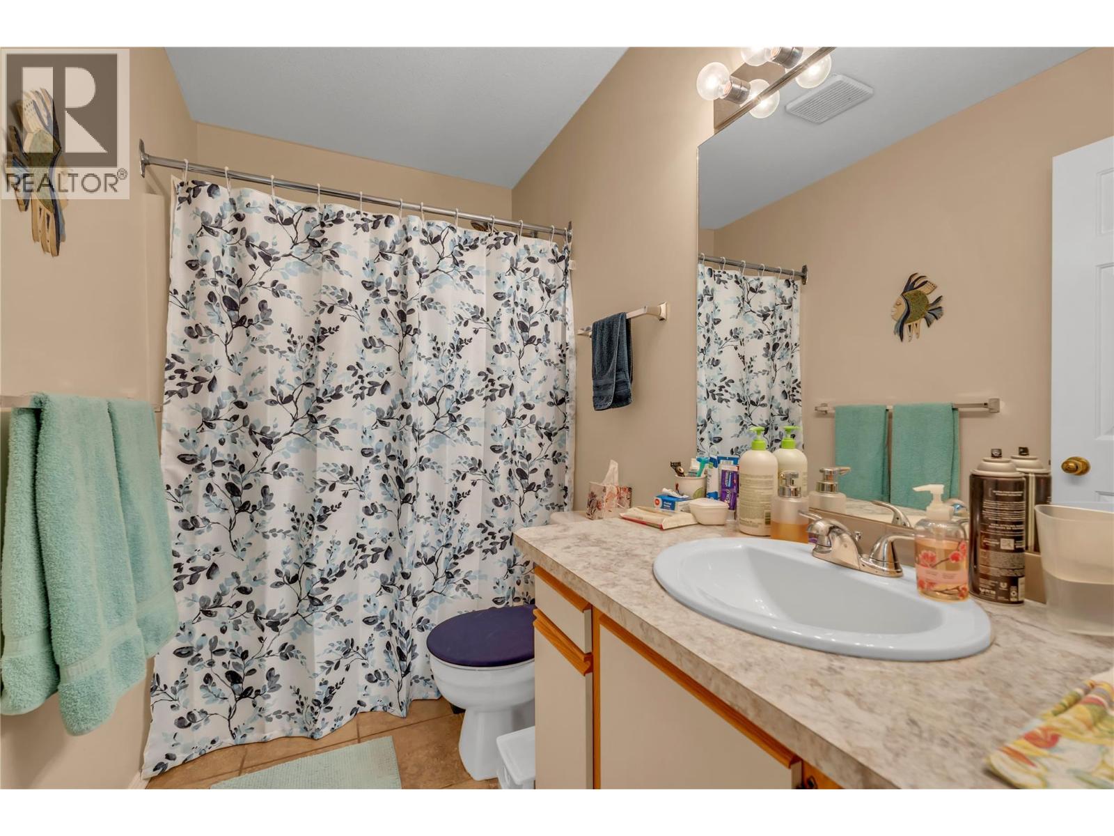 #15 11121 Scott Street - 12