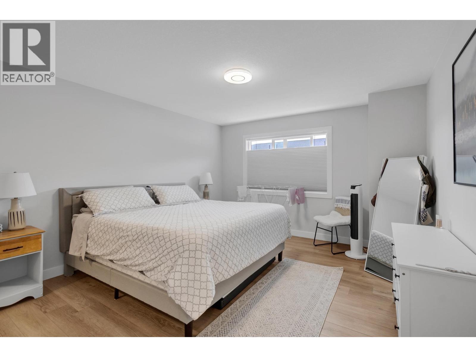 #707 4274 22ND AVENUE - 13