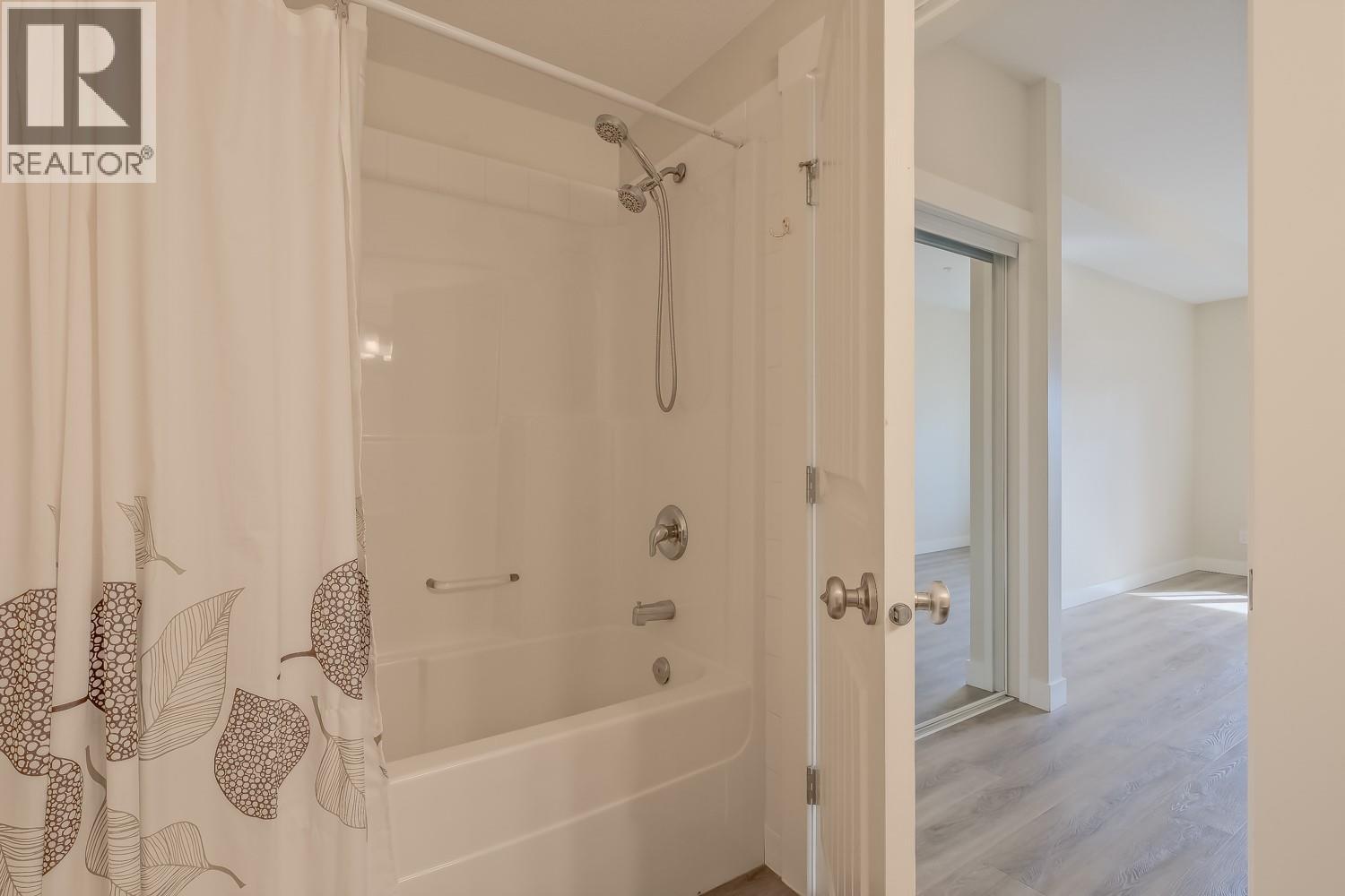 3180 Beaver Lake Road Unit# 308, Lake Country